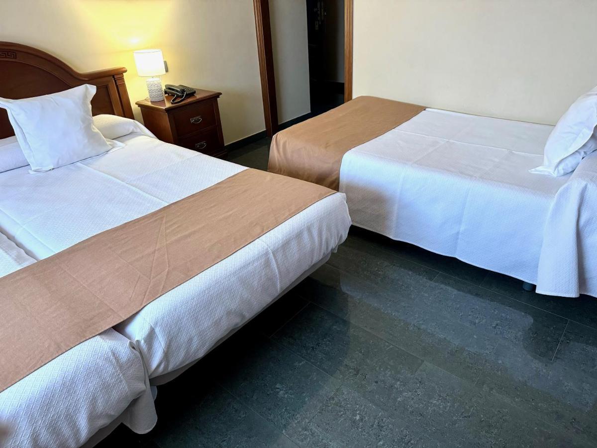 Triple Room,1521465955:JPEG